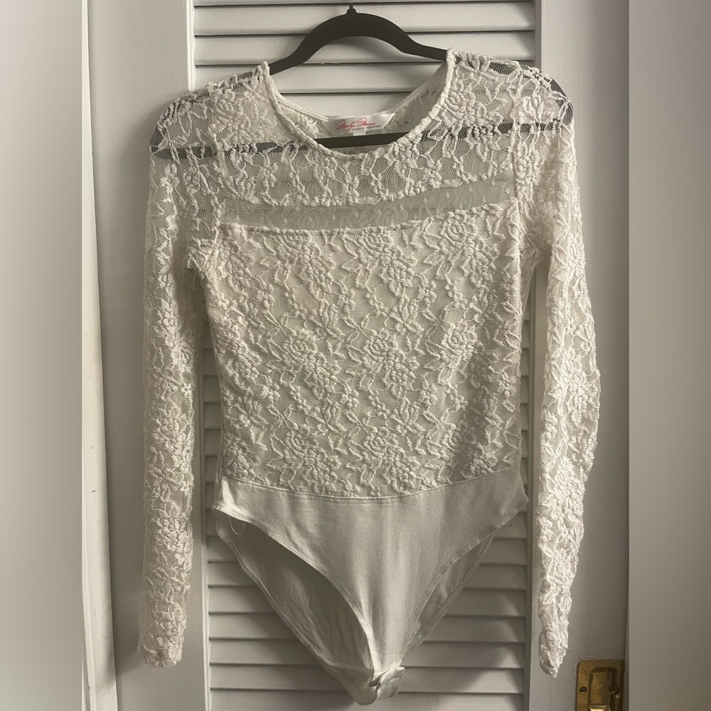 Marilyn Monroe Vintage Y2K White Lace Bodysuit Size M. Sheer lace Neck & Sleeves